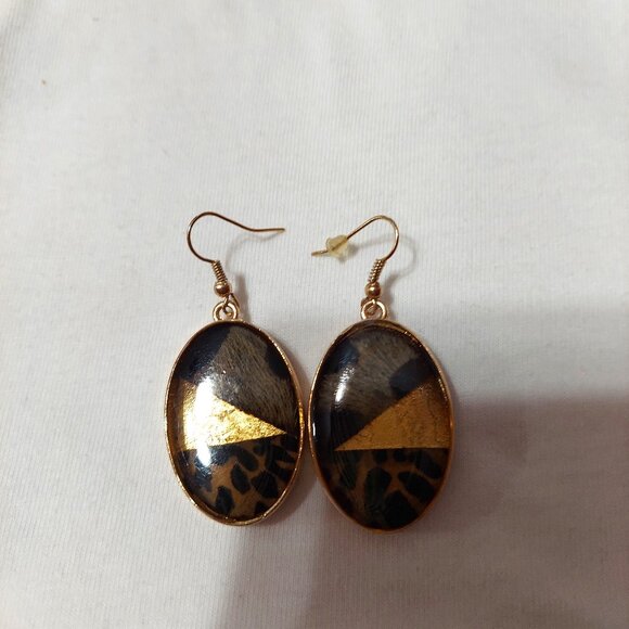 NWOT Chico's Leopard, Black & Gold Foil Oval Dangle Earrings - Picture 1 of 1